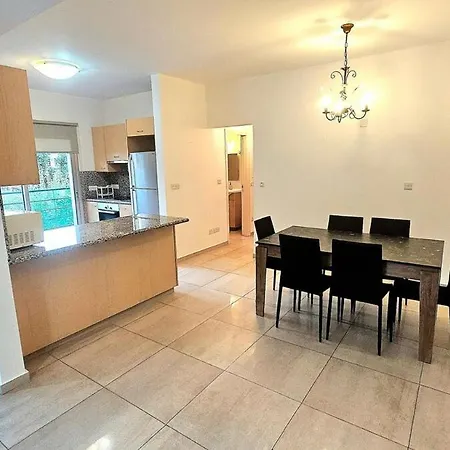 Neapolis Apartment *
